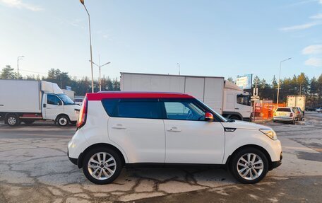 KIA Soul II рестайлинг, 2018 год, 1 725 000 рублей, 3 фотография