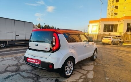 KIA Soul II рестайлинг, 2018 год, 1 725 000 рублей, 10 фотография