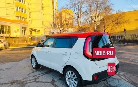 KIA Soul II рестайлинг, 2018 год, 1 725 000 рублей, 5 фотография