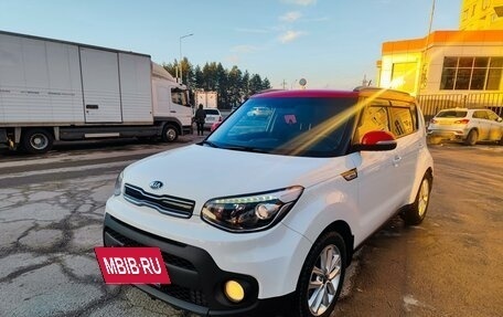 KIA Soul II рестайлинг, 2018 год, 1 725 000 рублей, 12 фотография