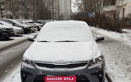 KIA Rio IV, 2017 год, 1 360 000 рублей, 2 фотография