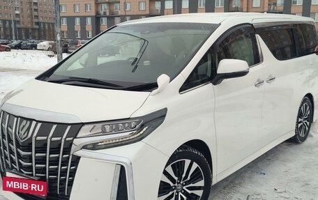 Toyota Alphard III, 2019 год, 4 700 000 рублей, 2 фотография