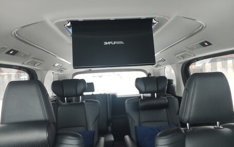 Toyota Alphard III, 2019 год, 4 700 000 рублей, 16 фотография