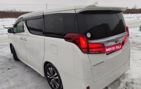 Toyota Alphard III, 2019 год, 4 700 000 рублей, 3 фотография