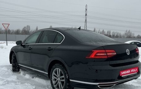 Volkswagen Passat B8 рестайлинг, 2017 год, 2 000 000 рублей, 4 фотография