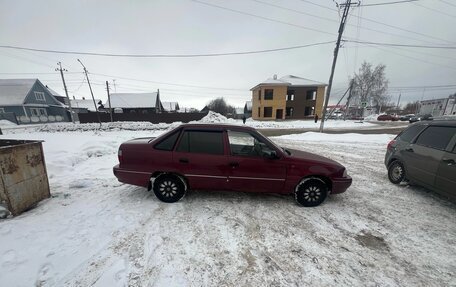 Daewoo Nexia I рестайлинг, 2001 год, 90 000 рублей, 4 фотография