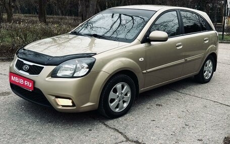 KIA Rio II, 2011 год, 690 000 рублей, 1 фотография