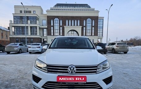 Volkswagen Touareg III, 2015 год, 3 350 000 рублей, 2 фотография