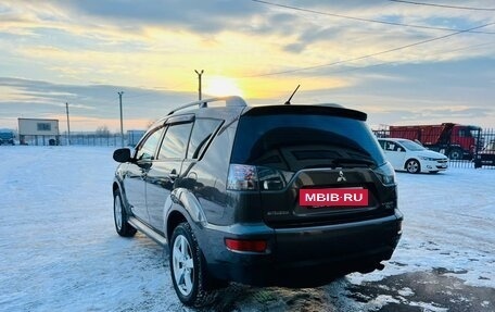 Mitsubishi Outlander III рестайлинг 3, 2010 год, 1 599 999 рублей, 4 фотография