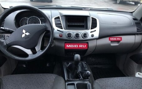 Mitsubishi L200 IV рестайлинг, 2011 год, 1 400 000 рублей, 7 фотография