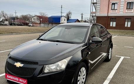 Chevrolet Cruze II, 2011 год, 930 000 рублей, 4 фотография