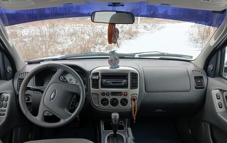 Ford Escape II, 2004 год, 680 000 рублей, 19 фотография