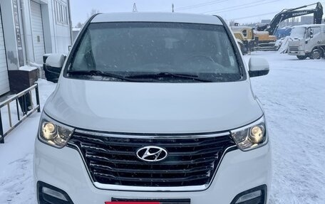 Hyundai H-1 II рестайлинг, 2021 год, 3 850 000 рублей, 5 фотография