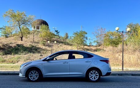 Hyundai Solaris II рестайлинг, 2021 год, 1 620 000 рублей, 3 фотография