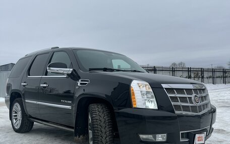 Cadillac Escalade III, 2013 год, 3 200 000 рублей, 8 фотография