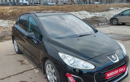 Peugeot 308 II, 2011 год, 670 000 рублей, 3 фотография