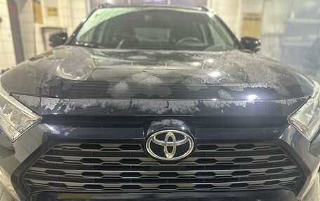 Toyota RAV4, 2021 год, 3 500 000 рублей, 5 фотография