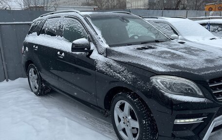 Mercedes-Benz M-Класс, 2015 год, 2 500 000 рублей, 3 фотография