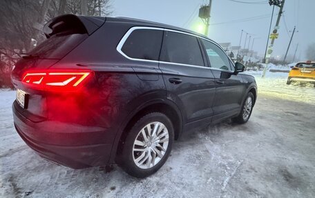 Volkswagen Touareg III, 2018 год, 4 400 000 рублей, 4 фотография