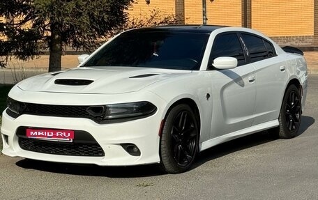 Dodge Charger, 2019 год, 3 700 000 рублей, 1 фотография