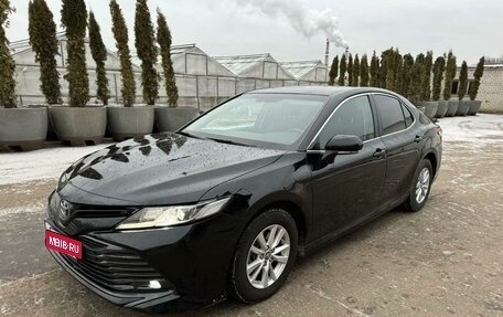 Toyota Camry, 2019 год, 2 700 000 рублей, 1 фотография