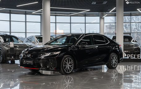 Toyota Camry, 2021 год, 3 645 000 рублей, 1 фотография