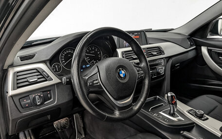 BMW 3 серия, 2015 год, 1 840 000 рублей, 15 фотография