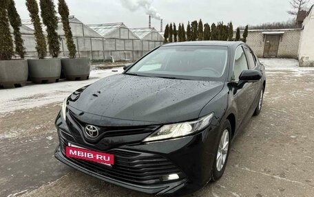 Toyota Camry, 2019 год, 2 700 000 рублей, 12 фотография