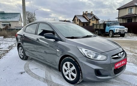 Hyundai Solaris II рестайлинг, 2012 год, 1 050 000 рублей, 2 фотография