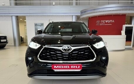 Toyota Highlander, 2024 год, 8 300 000 рублей, 3 фотография