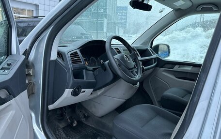 Volkswagen Caravelle T6 рестайлинг, 2015 год, 2 495 000 рублей, 4 фотография