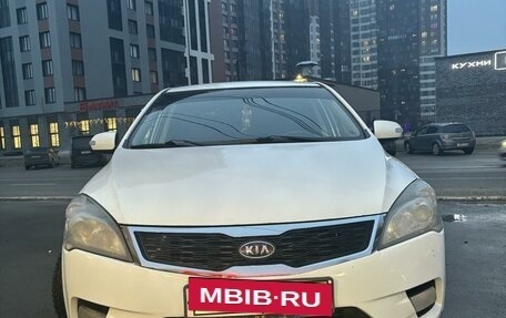 KIA cee'd I рестайлинг, 2010 год, 530 000 рублей, 2 фотография