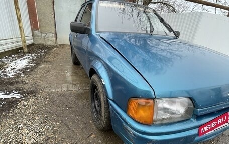 Ford Escort IV, 1988 год, 140 000 рублей, 6 фотография