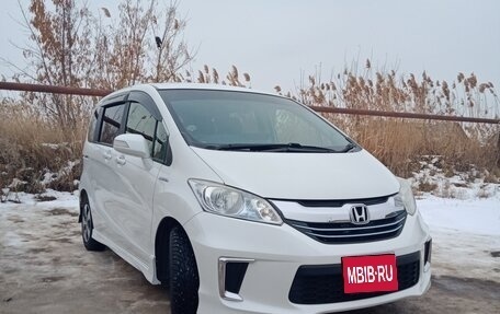 Honda Freed I, 2014 год, 1 375 000 рублей, 16 фотография