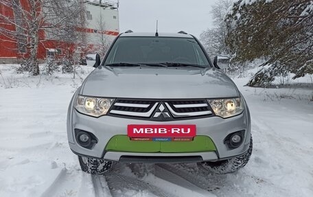 Mitsubishi Pajero Sport II рестайлинг, 2015 год, 2 400 000 рублей, 6 фотография