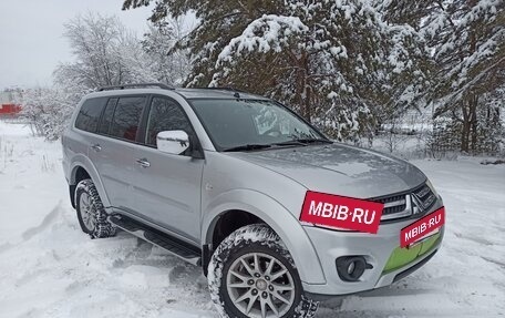 Mitsubishi Pajero Sport II рестайлинг, 2015 год, 2 400 000 рублей, 18 фотография