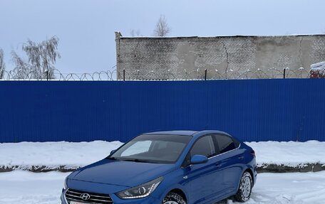 Hyundai Solaris II рестайлинг, 2019 год, 1 579 000 рублей, 2 фотография