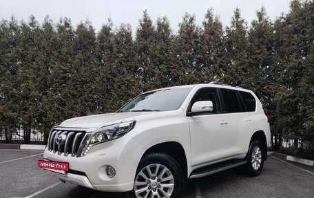 Toyota Land Cruiser Prado 150 рестайлинг 2, 2017 год, 4 700 000 рублей, 2 фотография