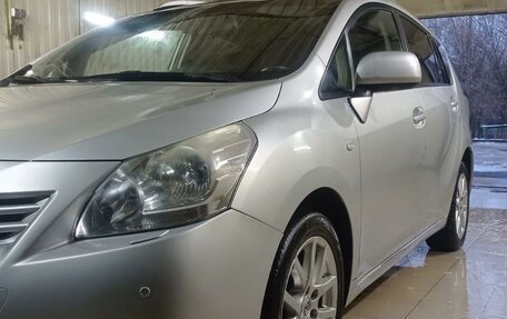 Toyota Verso I, 2010 год, 1 180 000 рублей, 5 фотография