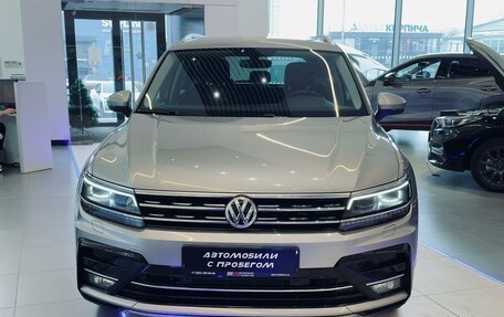 Volkswagen Tiguan II, 2018 год, 2 685 000 рублей, 2 фотография