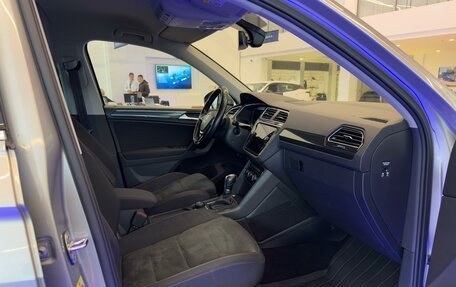 Volkswagen Tiguan II, 2018 год, 2 685 000 рублей, 19 фотография