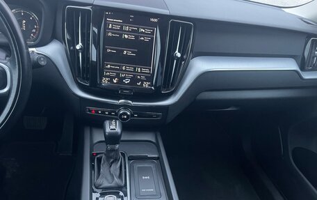 Volvo XC60 II, 2018 год, 2 650 000 рублей, 10 фотография