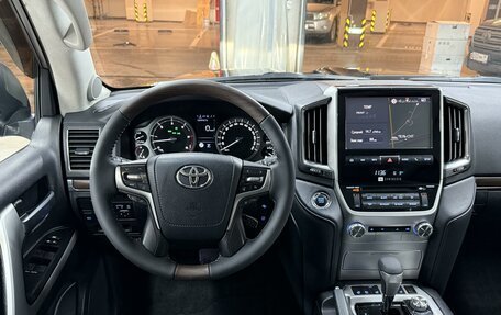 Toyota Land Cruiser 200, 2016 год, 5 450 000 рублей, 22 фотография