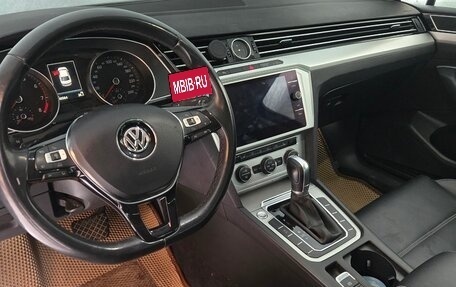 Volkswagen Passat B8 рестайлинг, 2018 год, 1 590 000 рублей, 3 фотография