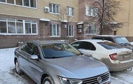 Volkswagen Passat B8 рестайлинг, 2018 год, 1 590 000 рублей, 2 фотография