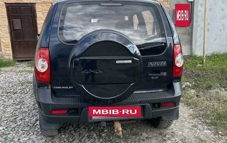 Chevrolet Niva I рестайлинг, 2010 год, 450 000 рублей, 4 фотография