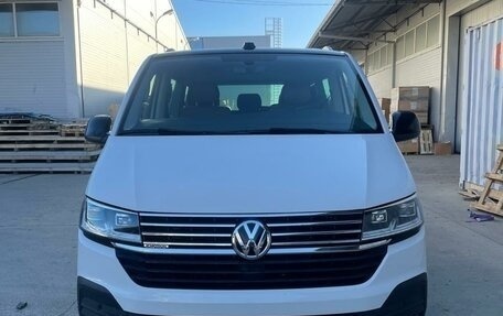 Volkswagen Caravelle T6 рестайлинг, 2020 год, 6 700 000 рублей, 11 фотография