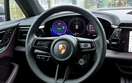 Porsche Macan, 2024 год, 17 250 000 рублей, 18 фотография