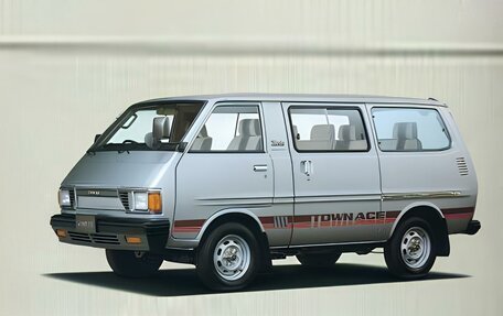 Toyota Town Ace I, 1982 год, 850 000 рублей, 1 фотография