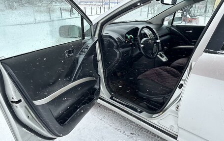 Toyota Corolla Verso I, 2006 год, 700 000 рублей, 13 фотография